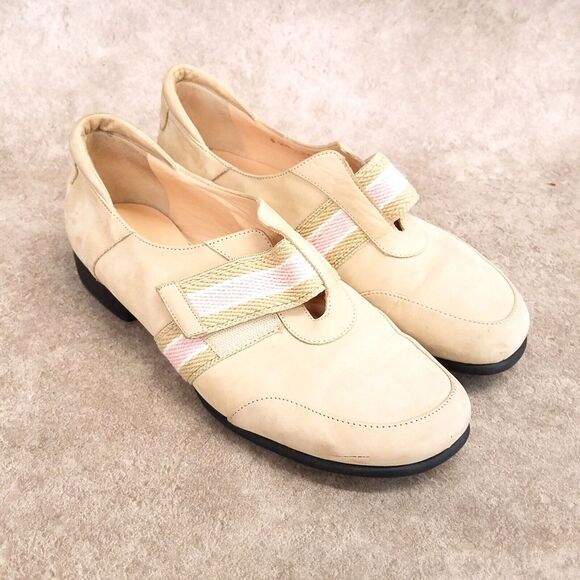 Taryn Rose Womens  F309 Size 39.5EU 9US Tan  Leather Slip On Comfort Walking... - Picture 1 of 12
